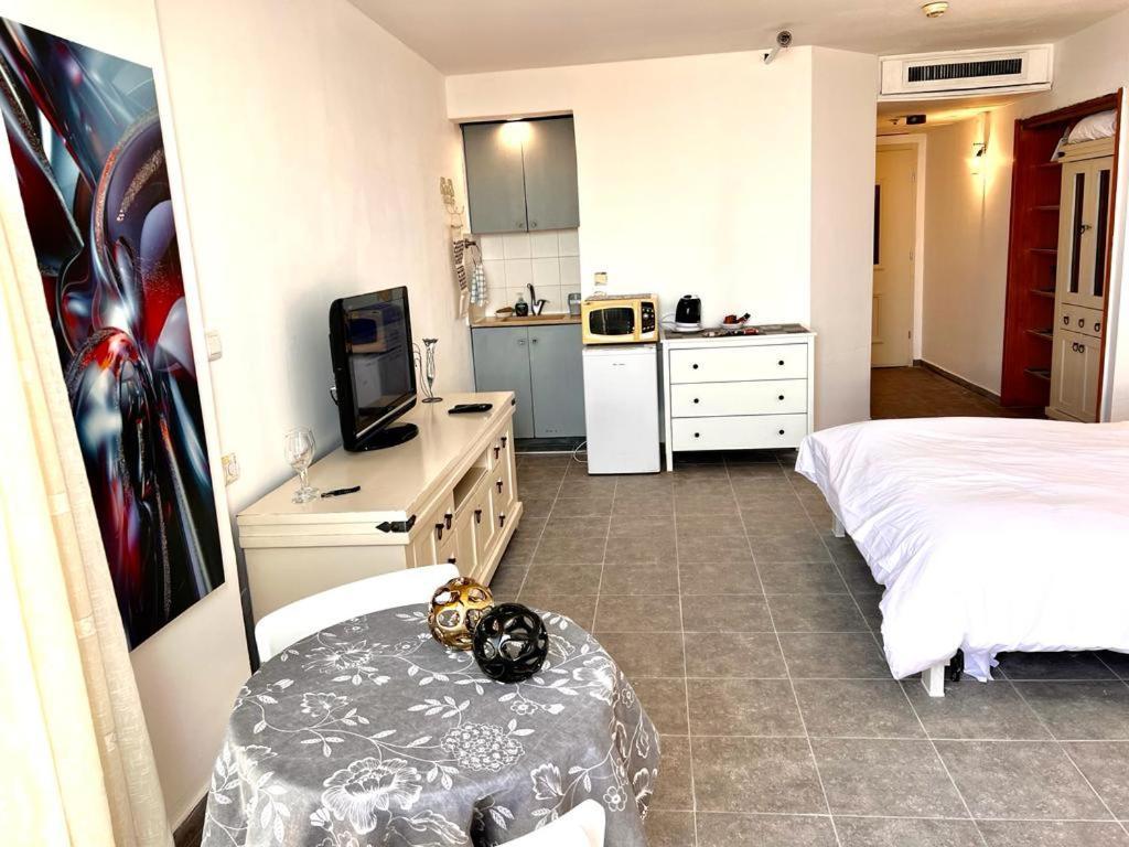 Raphael Apartments Herzliya Экстерьер фото