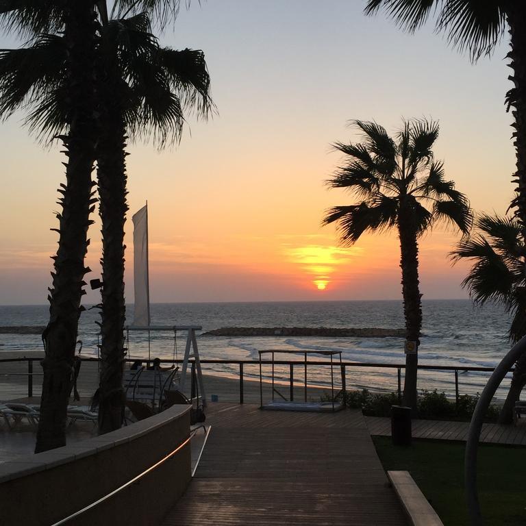 Raphael Apartments Herzliya Экстерьер фото